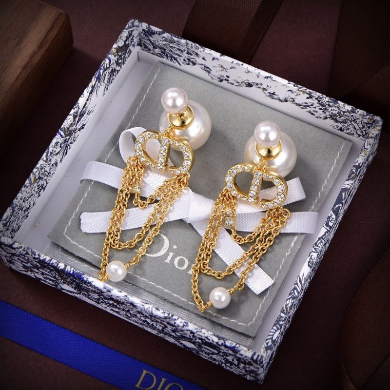 chr1st1an D10r earrings